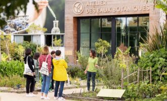 Visite des coulisses des expertises botaniques yves rocher 