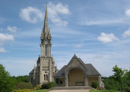 Sanctuaire de la Vierge couronnée Notre Dame Des Portes