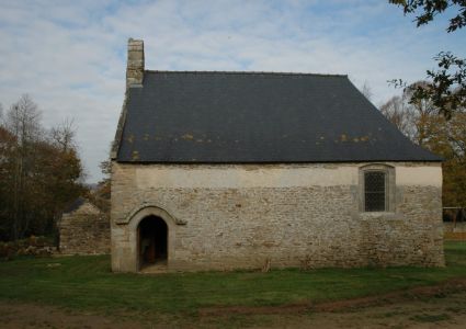Colombier et chapelle du Château de la Houssaye