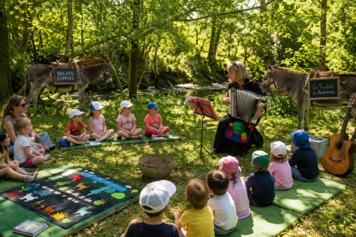Les Petits Musiciens à dos d’ânes- 3 à 8 ans