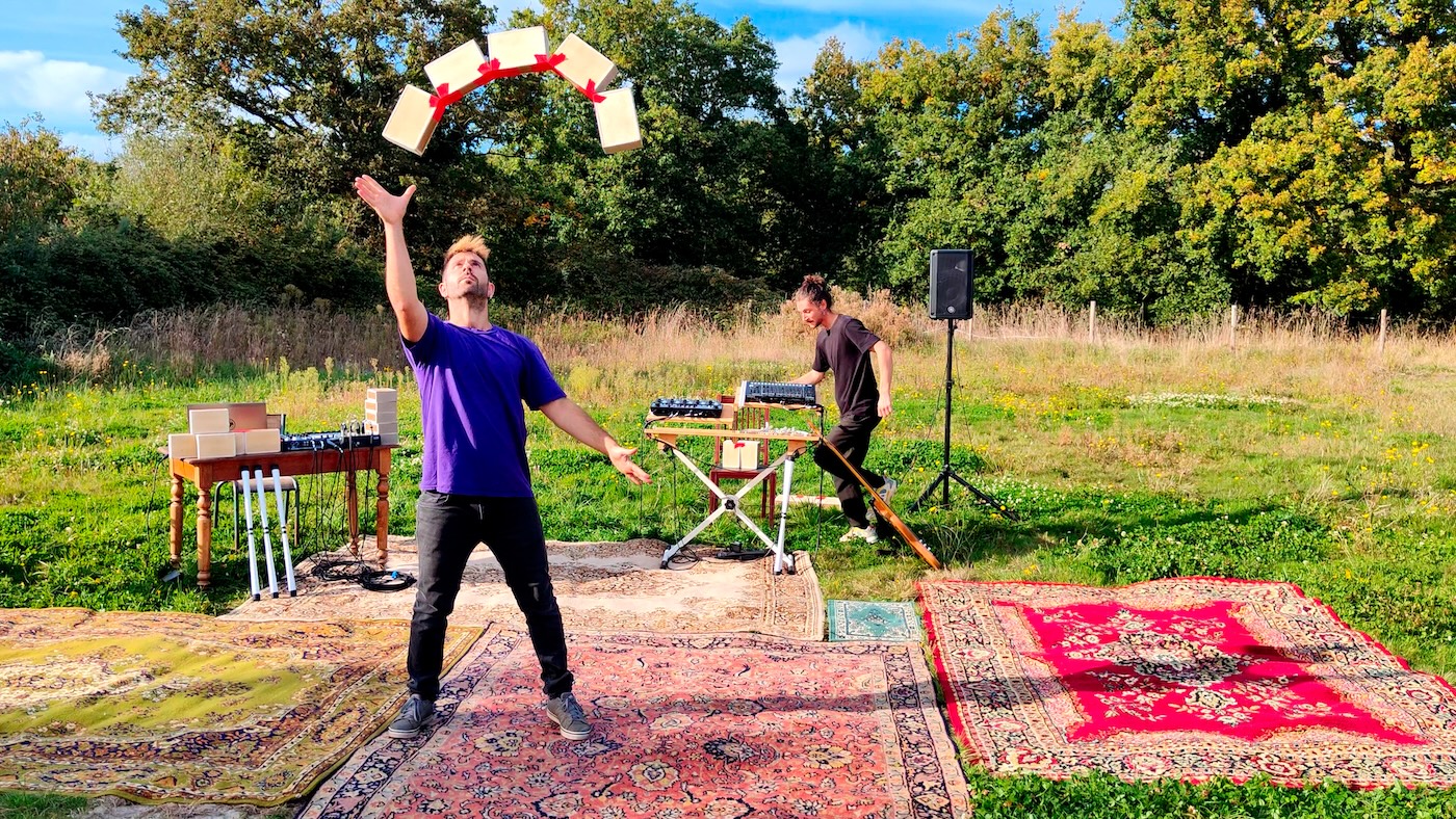 TOBÔGGAN  - Compagnie Le Long Raccourci