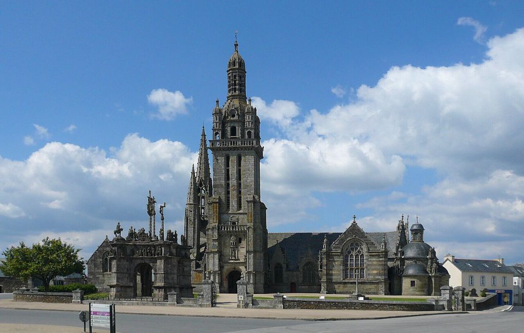 Enclos paroissial de Pleyben