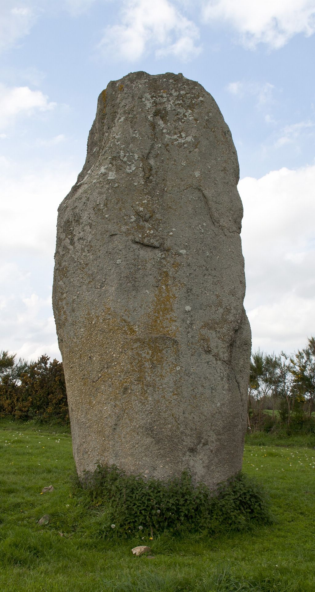 Menhir de Kerguezennec