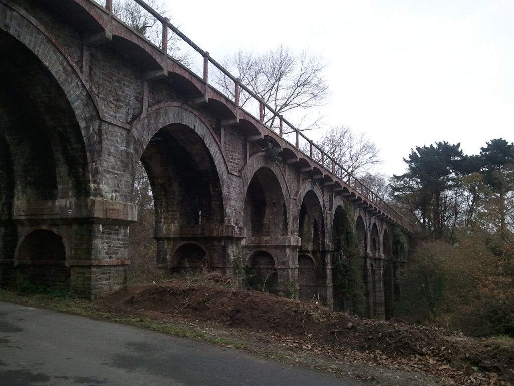 Viaduc de Kerdéozer à Plouguiel