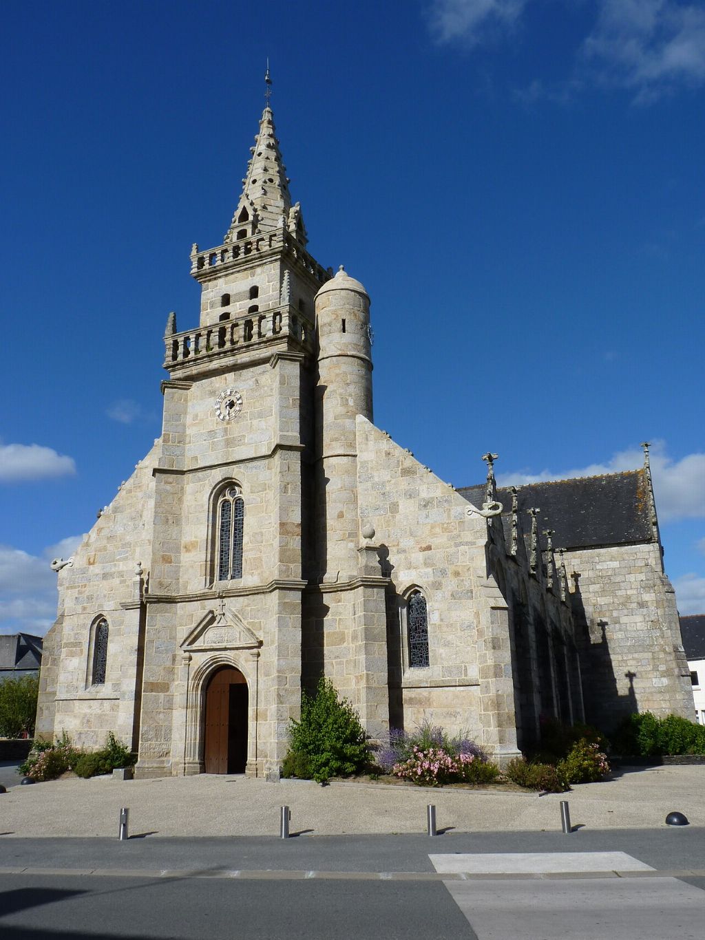 Eglise Saint Pierre